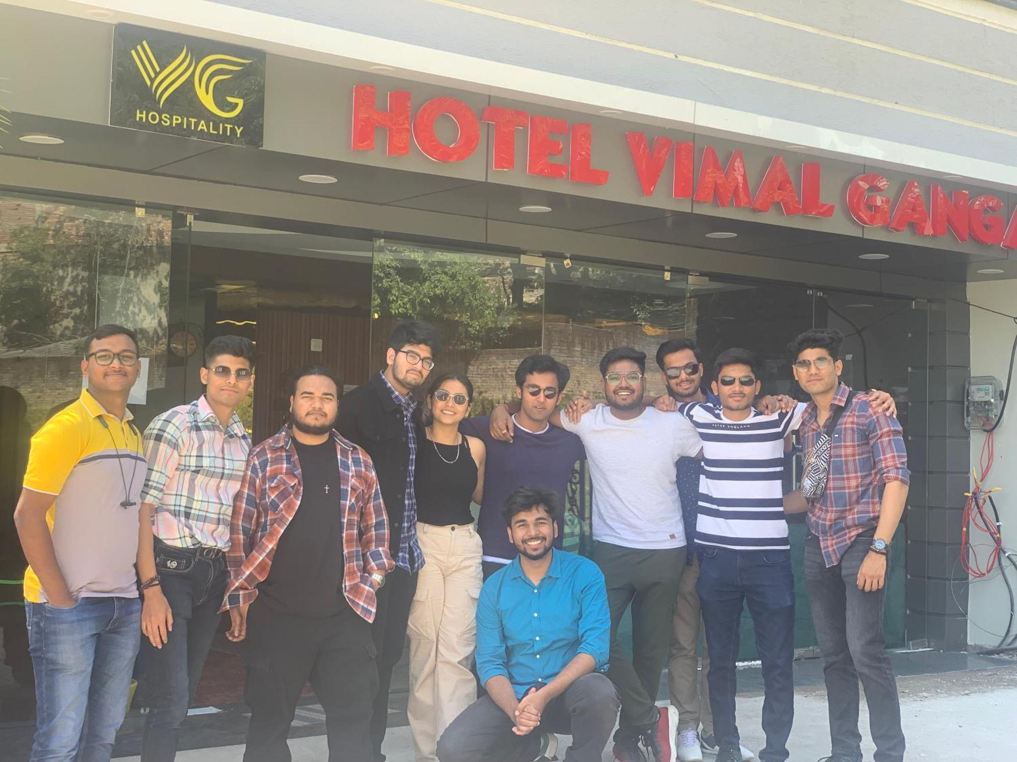 Hotel & Hostel Vimal Ganga Rishīkesh Zewnętrze zdjęcie