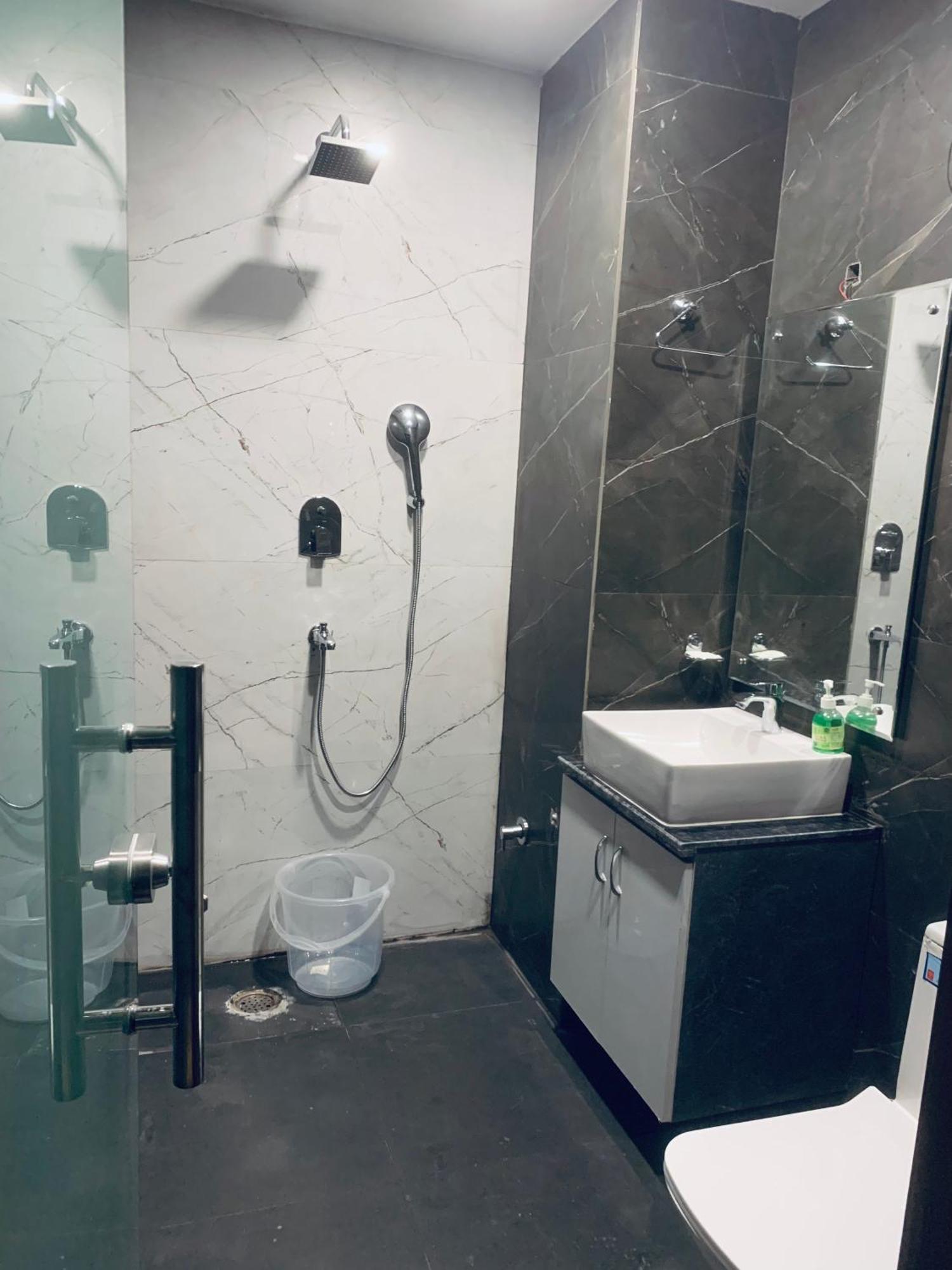 Hotel & Hostel Vimal Ganga Rishīkesh Zewnętrze zdjęcie