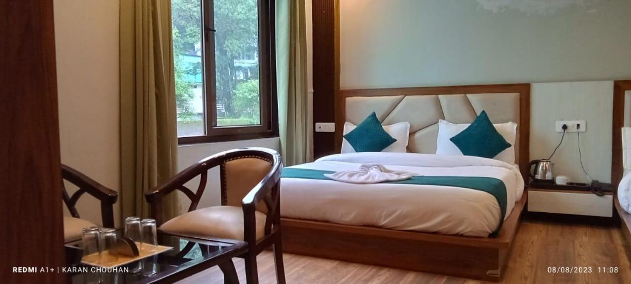 Hotel & Hostel Vimal Ganga Rishīkesh Zewnętrze zdjęcie