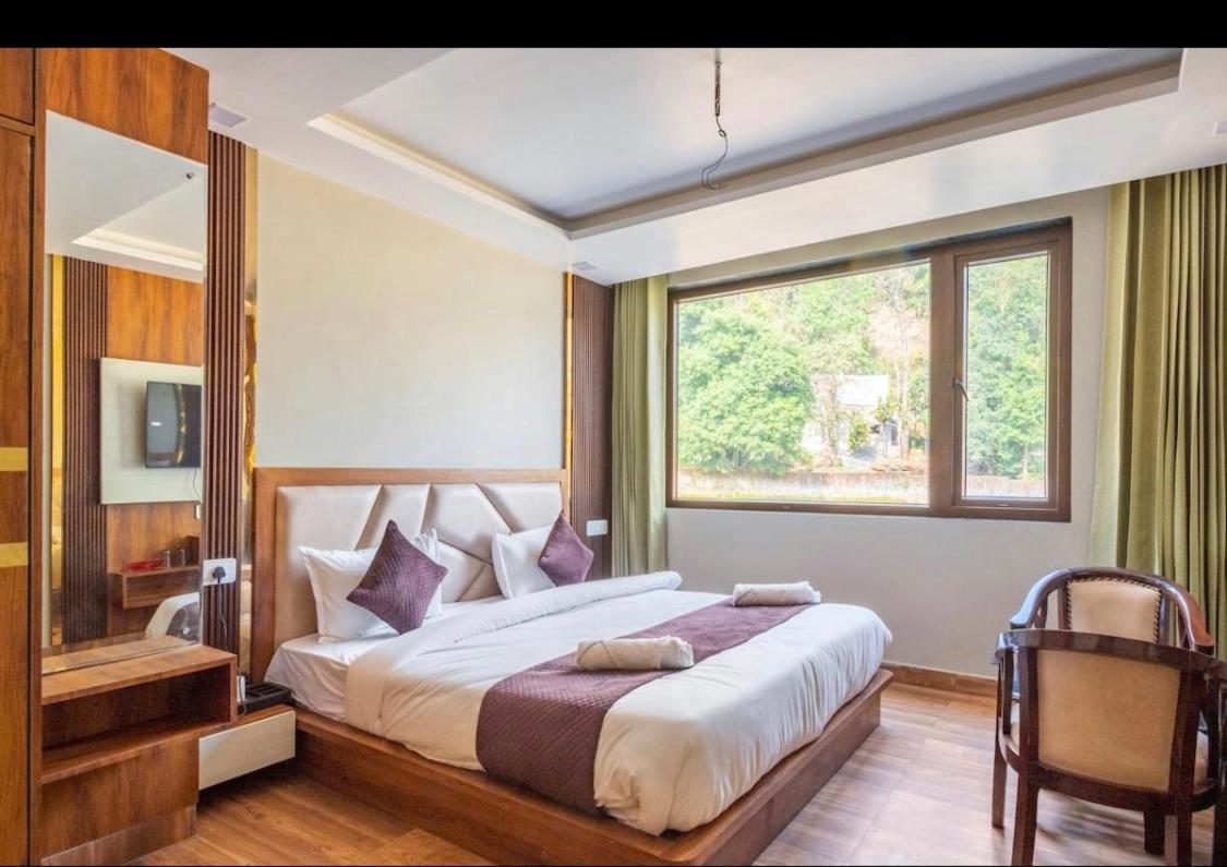 Hotel & Hostel Vimal Ganga Rishīkesh Zewnętrze zdjęcie
