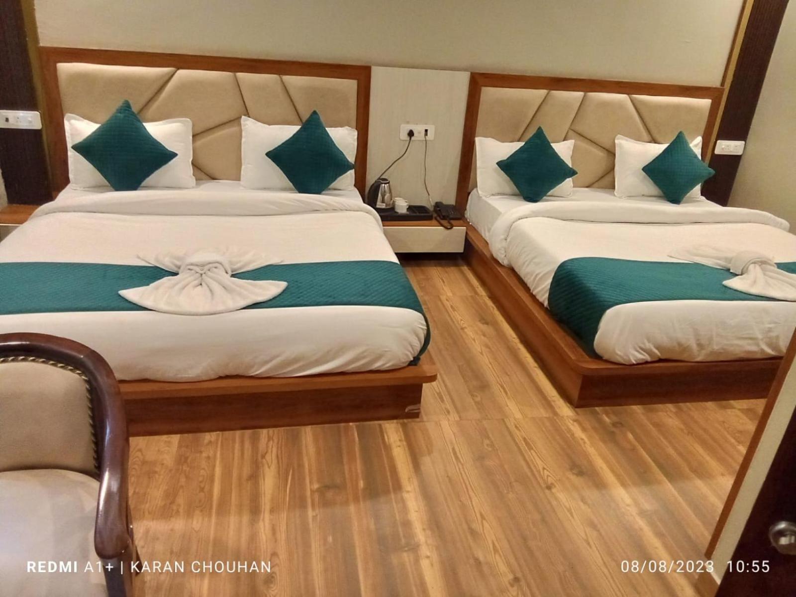 Hotel & Hostel Vimal Ganga Rishīkesh Zewnętrze zdjęcie